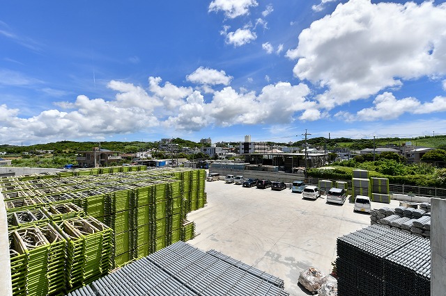 沖縄県で足場工事業者をお探しの方はぜひ有限会社狩俣組へご依頼ください